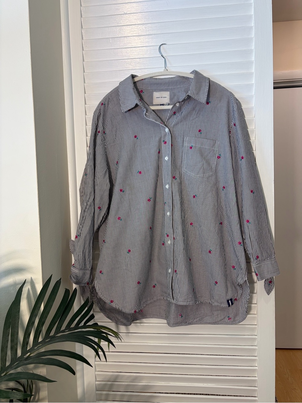 COURT & ROWE Gray and Pink Pinstripe Button-Down Shirt with Embroidery
